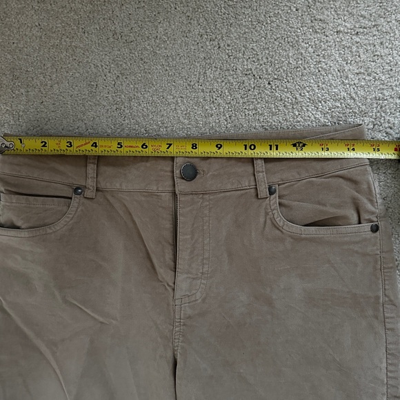 Peruvian Connection Brand Velvet Jeans tan size 6 - Picture 6 of 9